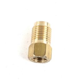 Adaptador de línea de freno grande-pequeño 1/2" M a 3/8" F 64-73