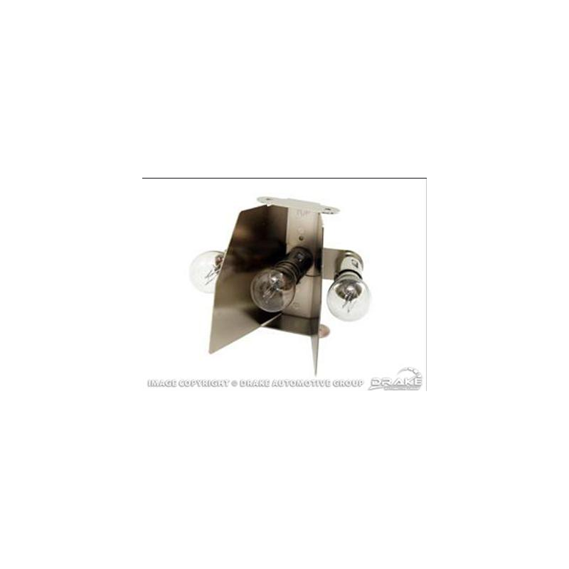 Utilizzare per fanali posteriori con 3 lampadine 65-66 Utilizzare per fanali posteriori con 3 lampadine 65-66